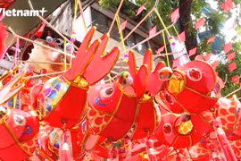 Hang Ma Street glows for Mid-Autumn Festival