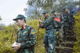 Two fallen soldiers brought home from Pha Din Pass