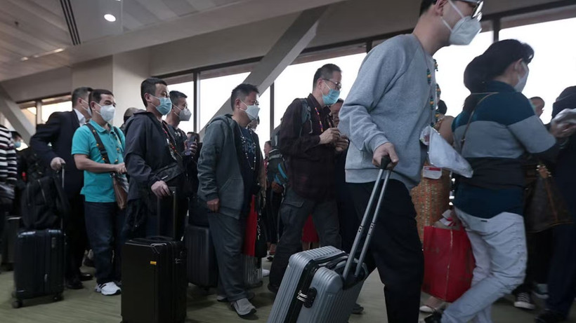 Tourists arrive at the Ninoy Aquino International Airport (NAIA) Terminal (Photo: cebudailynews)