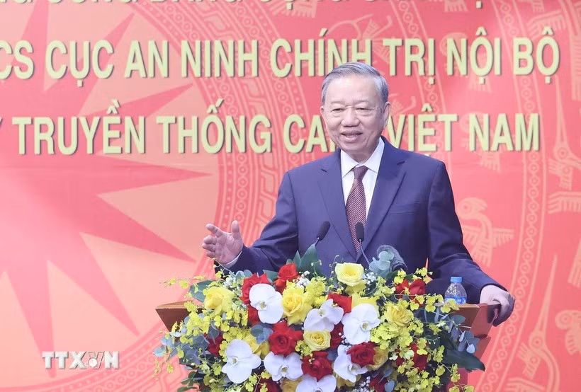 Party General Secretary To Lam speaks at the meeting with the officers of the Department of Internal Political Security under the Ministry of Public Security in Hanoi on July 28. (Photo: VNA)