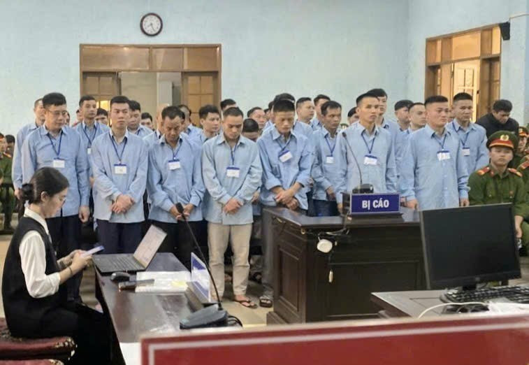 Defendants at the first-instance trial (Photo: VNA)