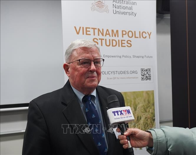 Emeritus Professor Carl Thayer from the University of New South Wales. (Photo: VNA)