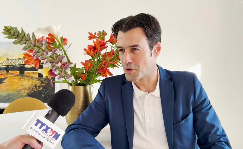 Historian Prof. Dr. Pierre Journoud (Photo: VNA)