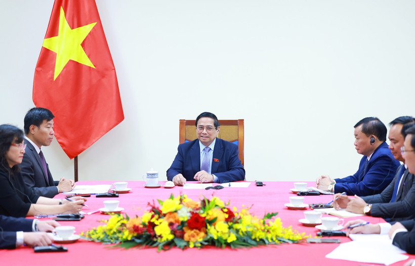 Prime Minister Pham Minh Chinh in the phone conversation with his Australian counterpart Anthony Albanese on May 6. (Photo: VNA)