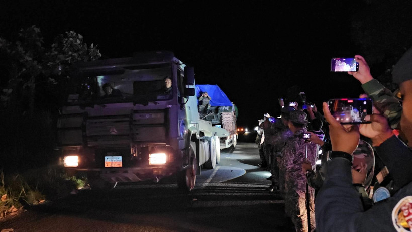 Cambodia and Thailand begin the removal of heavy weapons and equipment from the disputed border area. (Photo: freshnewsasia)