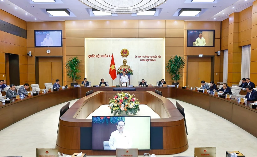 NA Chairman Tran Thanh Man speaks at the 43rd session of the NA Standing Committee on March 10. (Photo: VNA)