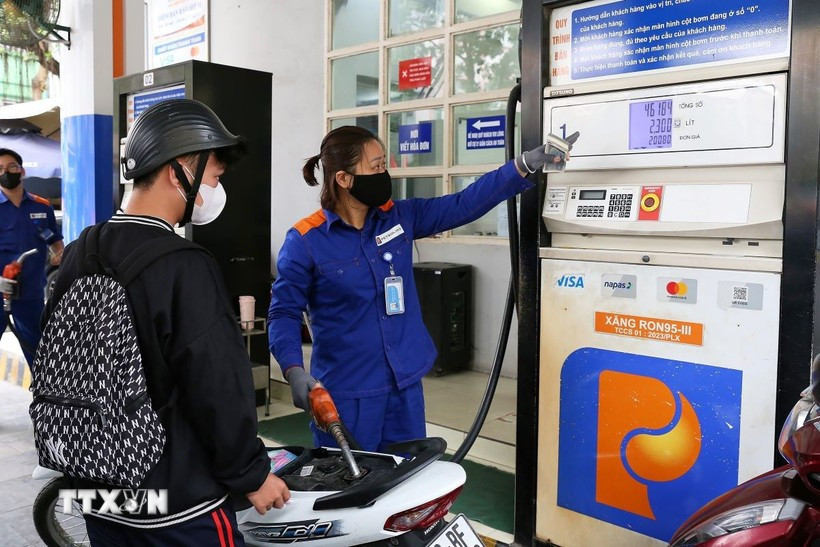 A Petrolimex gas station on Tran Hung Dao street, Hanoi (Photo: VNA)