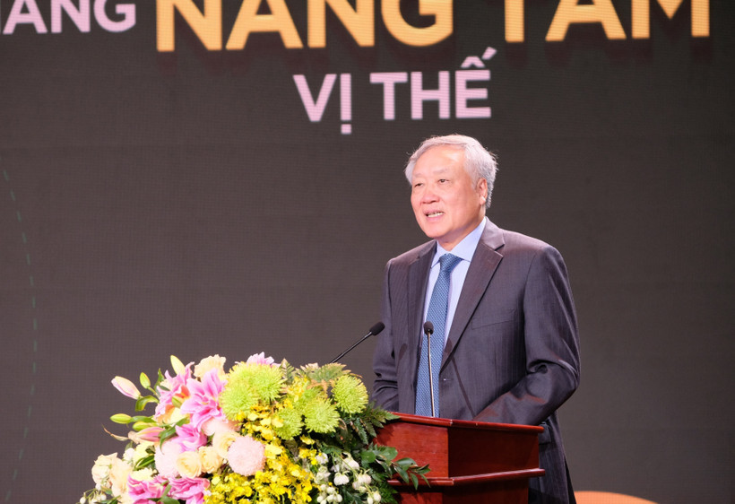 Permanent Deputy Prime Minister Nguyen Hoa Binh addresses Lam Dong province's investment promotion conference on October 12. (Photo: VNA)