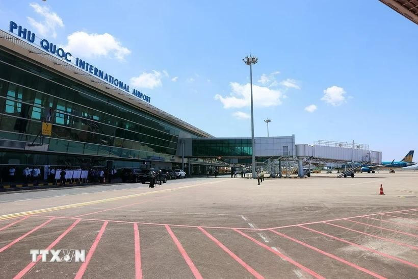 Phu Quoc International Airport will be upgraded in preparation for the APEC Economic Leaders' Week in 2027. (Photo: VNA)