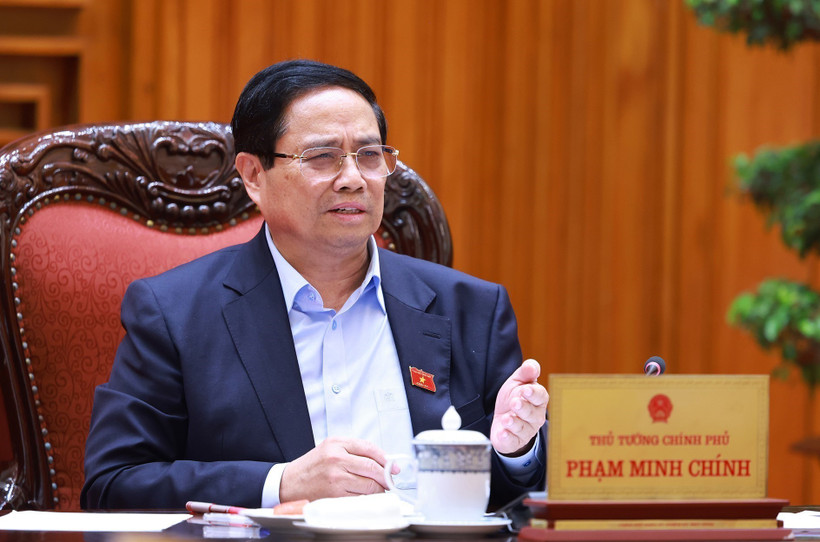 Prime Minister Pham Minh Chinh orders preparation to break ground on the Lao Cai – Hanoi – Hai Phong railway line on December 19. (Photo: VNA_