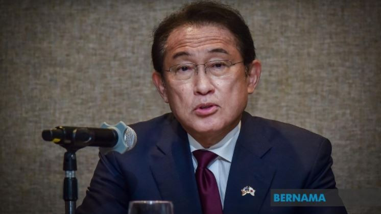 Former Japanese Prime Minister Fumio Kishida (Photo: Bernama)