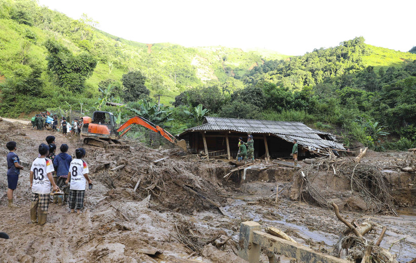 Landslides in Hang Xu Pi village, Xa Dung commune, Dien Bien province. (Photo: VNA)