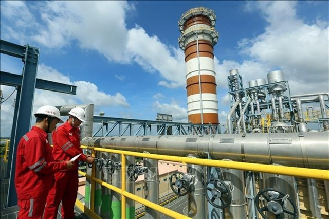 Electricity production operations at Nhon Trach 2 PVPower Company, a subsidiary of PV Power (Photo: VNA)