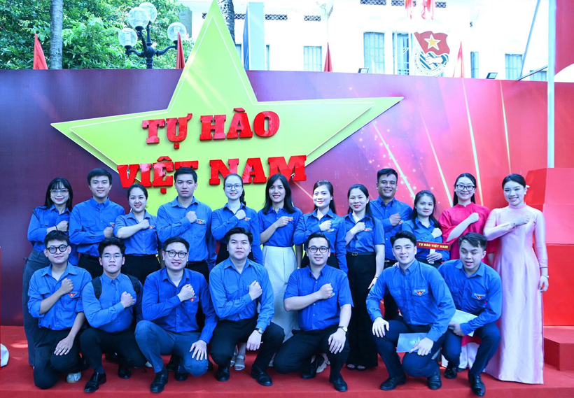 This is a special campaign of the Vietnam Youth Federation to welcome the 80th anniversary of the August Revolution and National Day. (Photo: VietnamPlus)