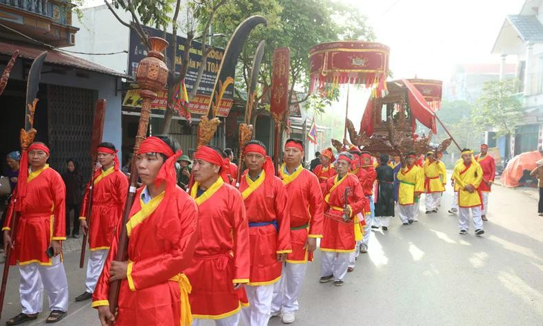 Procession at the Tien Luc festival in Bac Giang province (Photo: nhandan.vn)