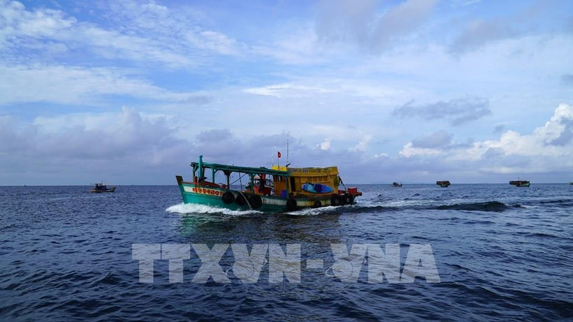 A fishing boat operating in the fishing ground of Kien Giang province. (Photo: VNA)