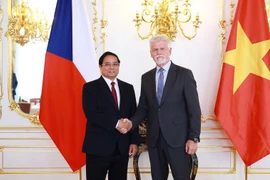 PM meets with Czech President