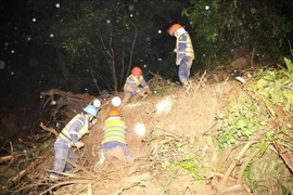PM orders urgent response to deadly landslide in Khanh Hoa