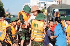 Amid floods, the army becomes the people’s lifeline