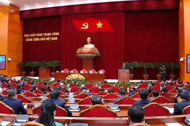 13th Party Central Committee wraps up meeting