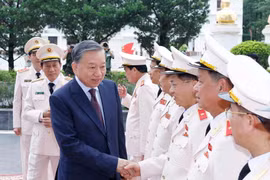 Top leader calls for building high-quality security workforce
