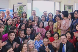 Party leader extends Lunar New Year greetings to Vietnam News Agency