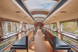 Hanoi Train begins operation, offering unique travel experience