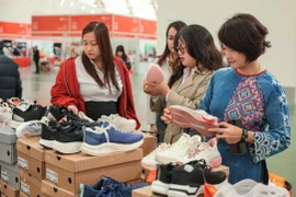 Numerous promotions, special art performances highlight Spring Fair 2026