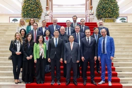 Prime Minister welcomes Swiss, European investment in hi-tech projects in Vietnam