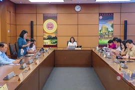 Lawmakers discuss facilitation of acquiring, regaining Vietnamese nationality