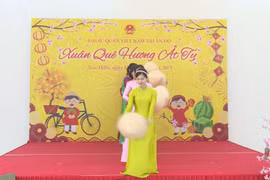 Overseas Vietnamese contribute to national development