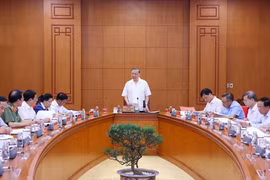 Top leader stresses growth and social harmony must go hand in hand