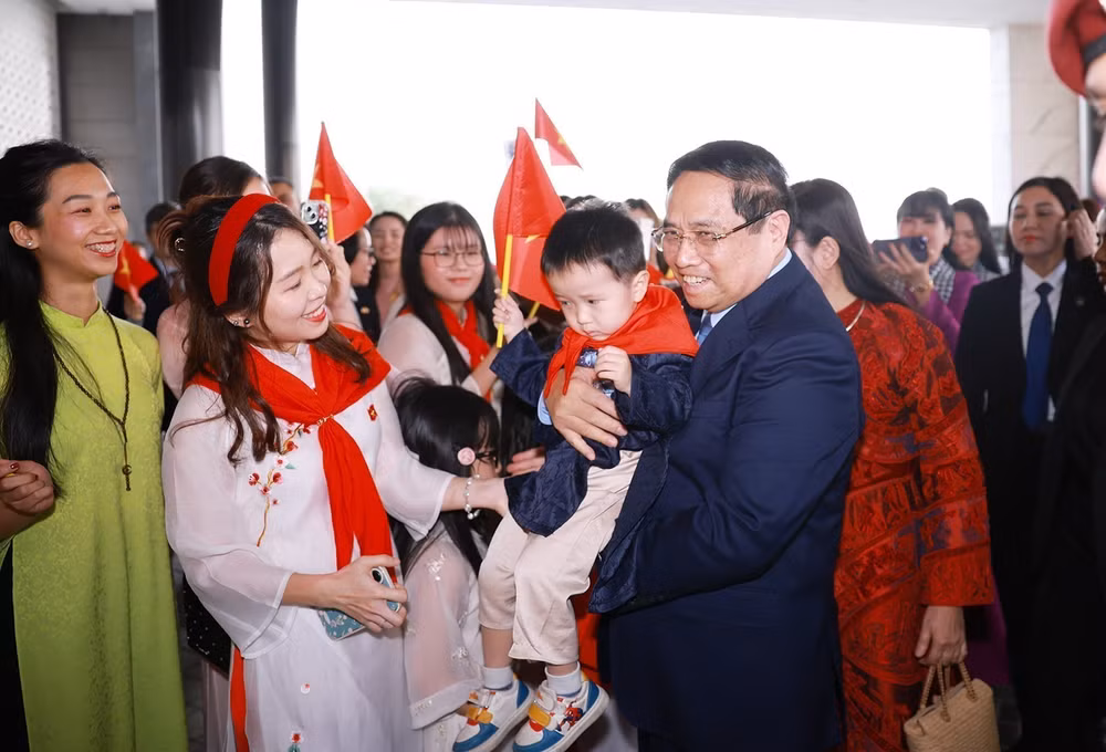 pm-kuwait-arrival-1.jpg