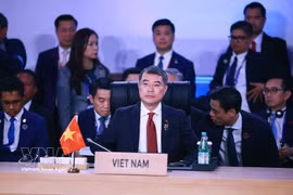 Prime Minister Le Minh Hung attends the plenary session of the 48th ASEAN Summit in Cebu, the Philippines. (Photo: VNA)