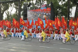 Art performances by artists from HCM City (Photo: VNA)