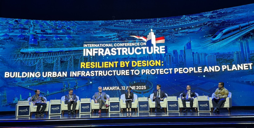 At the panel discussion (Photo: VNA)