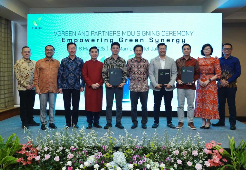 V-GREEN collaborates with Chargecore, Chargepoint, Amarta Group, and CVS to implement a project with a total investment of up to 300 million USD. (Photo: vinfastauto)