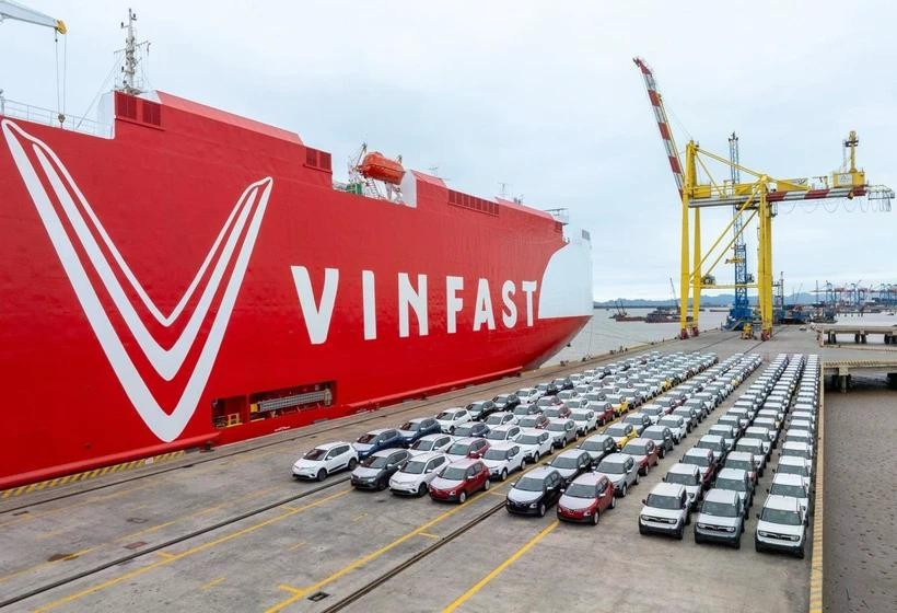 The Silver Queen vessel transports nearly 2,500 VinFast vehicles to Indonesia. (Photo: VinFast)