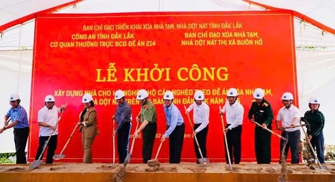 At the groundbreaking ceremony. (Photo: laodong.vn)