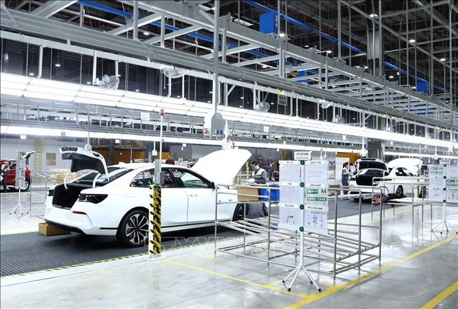 The assembly line at VinFast's automobile manufacturing plant. (Photo: VNA)