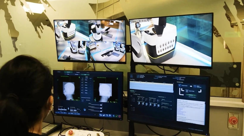 The CyberKnife S7 system enables the treatment of tumours anywhere in the body without surgery (Photo: VNA)