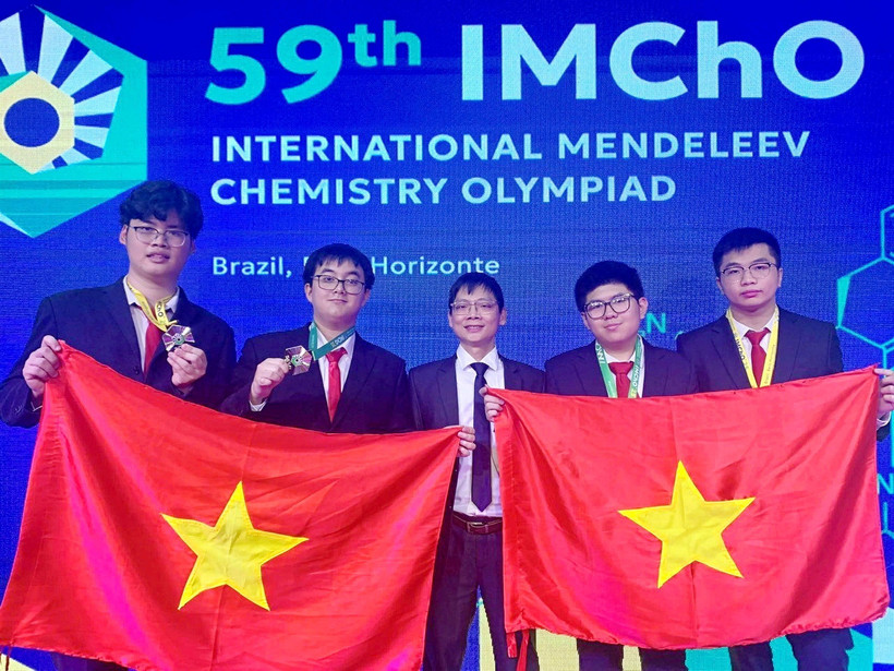 All four Vietnamese students competing in the 59th Mendeleev International Chemistry Olympiad have won medals, including two golds and two silvers. (Photo: VNA)