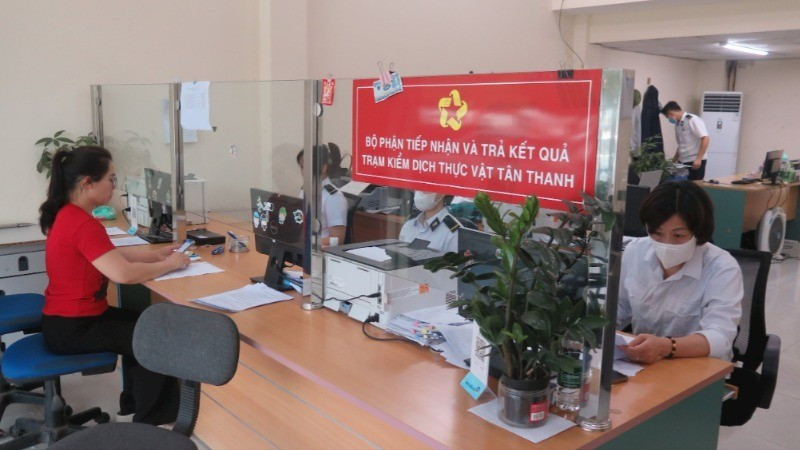 At Tan Thanh border gate in Lang Son province. (Photo: nhandan.vn)