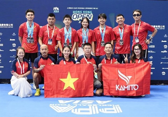 Vietnamese team members with their medals at the PPA Tour Asia's Hong Kong Open 2025, which ends on August 24. (Photo: VNA)
