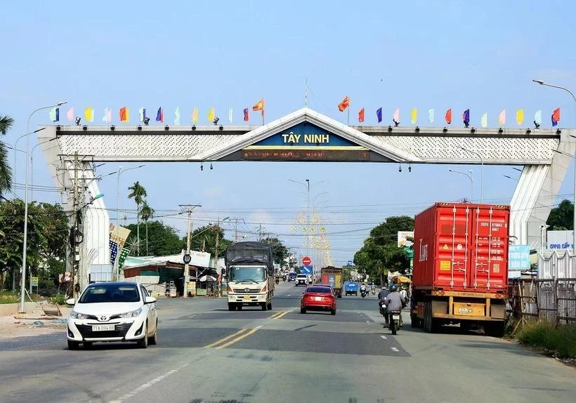 National Highway 22, the section passing through Trang Bang district, serves as the gateway to Tay Ninh province from Ho Chi Minh City. (Photo: VNA)