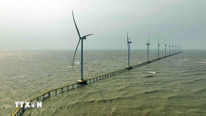 A wind power plant in Duyen Hai township, Vinh Long province (formerly part of Tra Vinh). (Photo: VNA)
