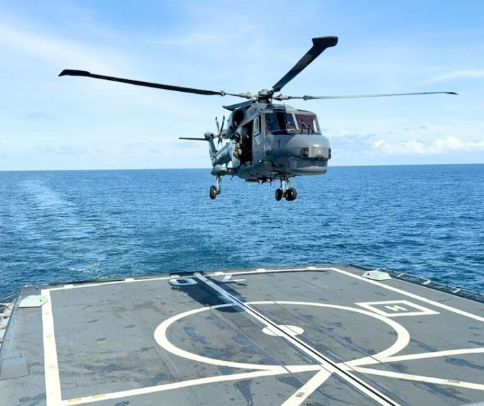 RMN's Super Lynx landing on RSS Steadfast (Photo: navalinstitute.com.au)