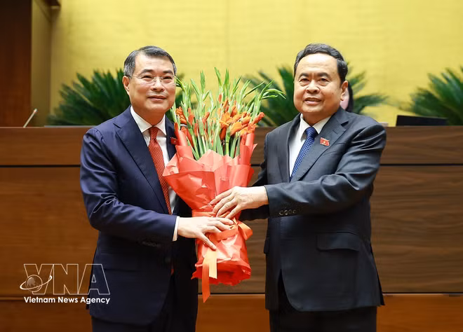 vnanet-vna-potal-le-tuyen-the-nham-chuc-cua-thu-tuong-chinh-phu-le-minh-hung-8686358.jpg
