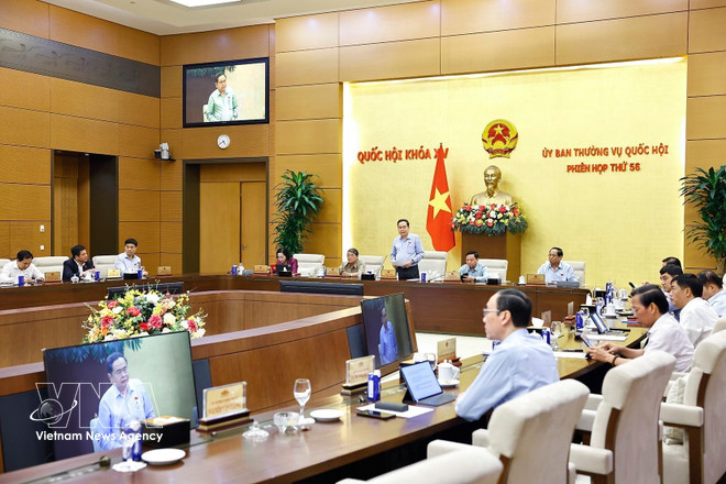 vnanet-potal-be-mac-phien-hop-thu-56-cua-uy-ban-thuong-vu-quoc-hoi-8678317-1.jpg