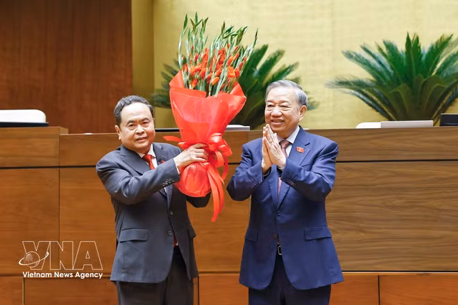 vnanet-potal-dong-chi-tran-thanh-man-tuyen-the-nham-chuc-chu-tich-quoc-hoi-khoa-xvi-8683929.jpg